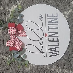 Huntington Home Valentine's Day Circle Sign NEW ❤️